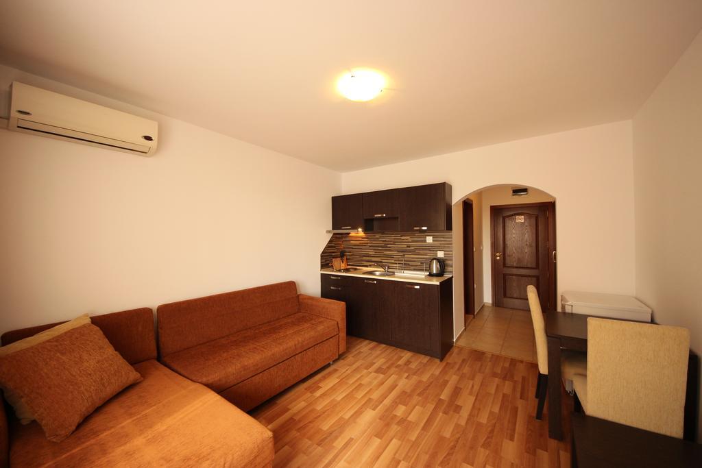 Menada Diamant Apartments Sunny Beach Værelse billede